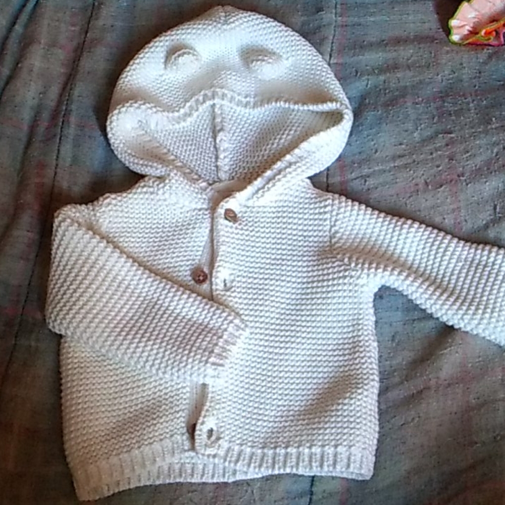 Unisex white sweater